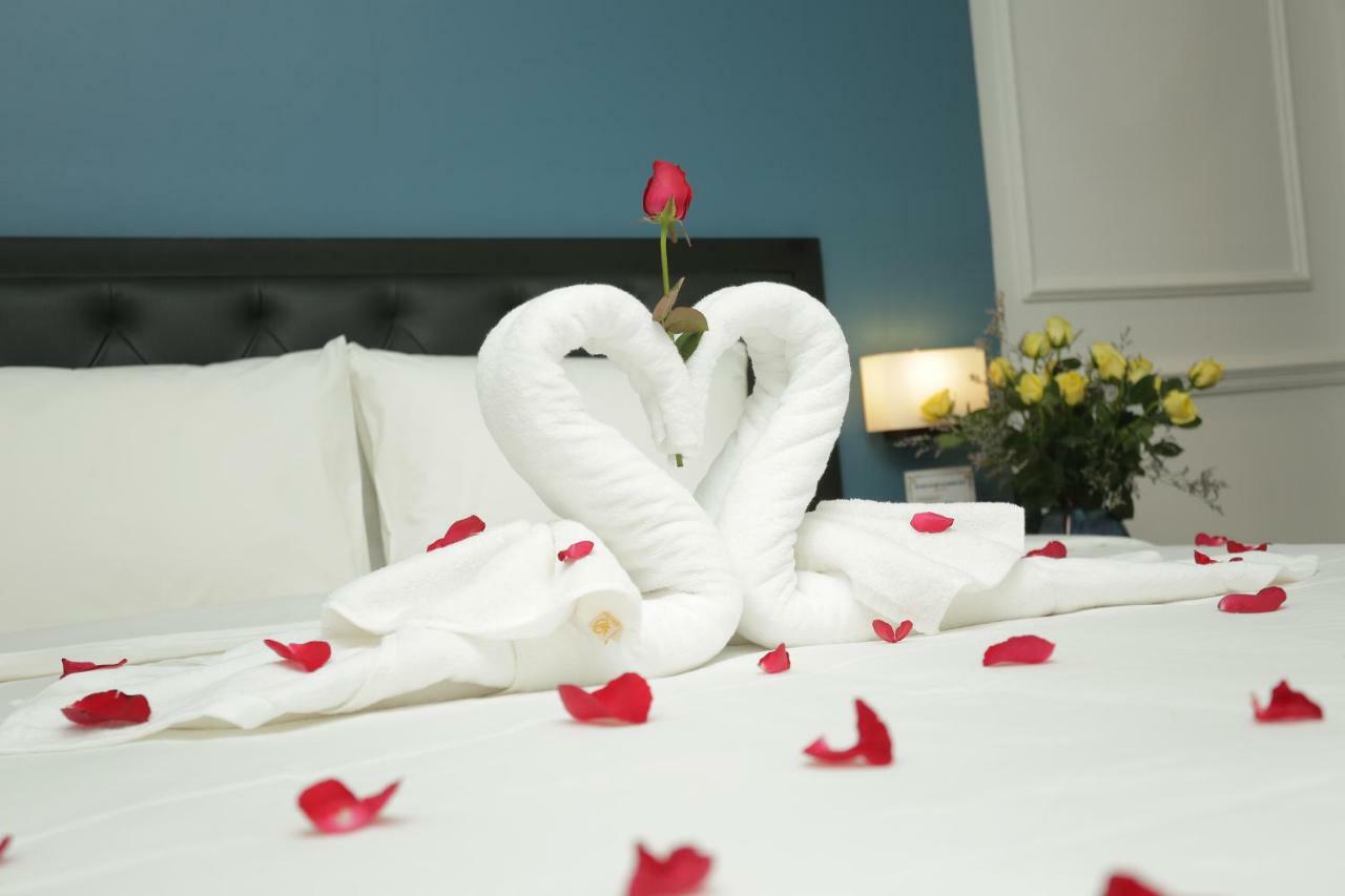 Adeline Hotel ハノイ市 エクステリア 写真
