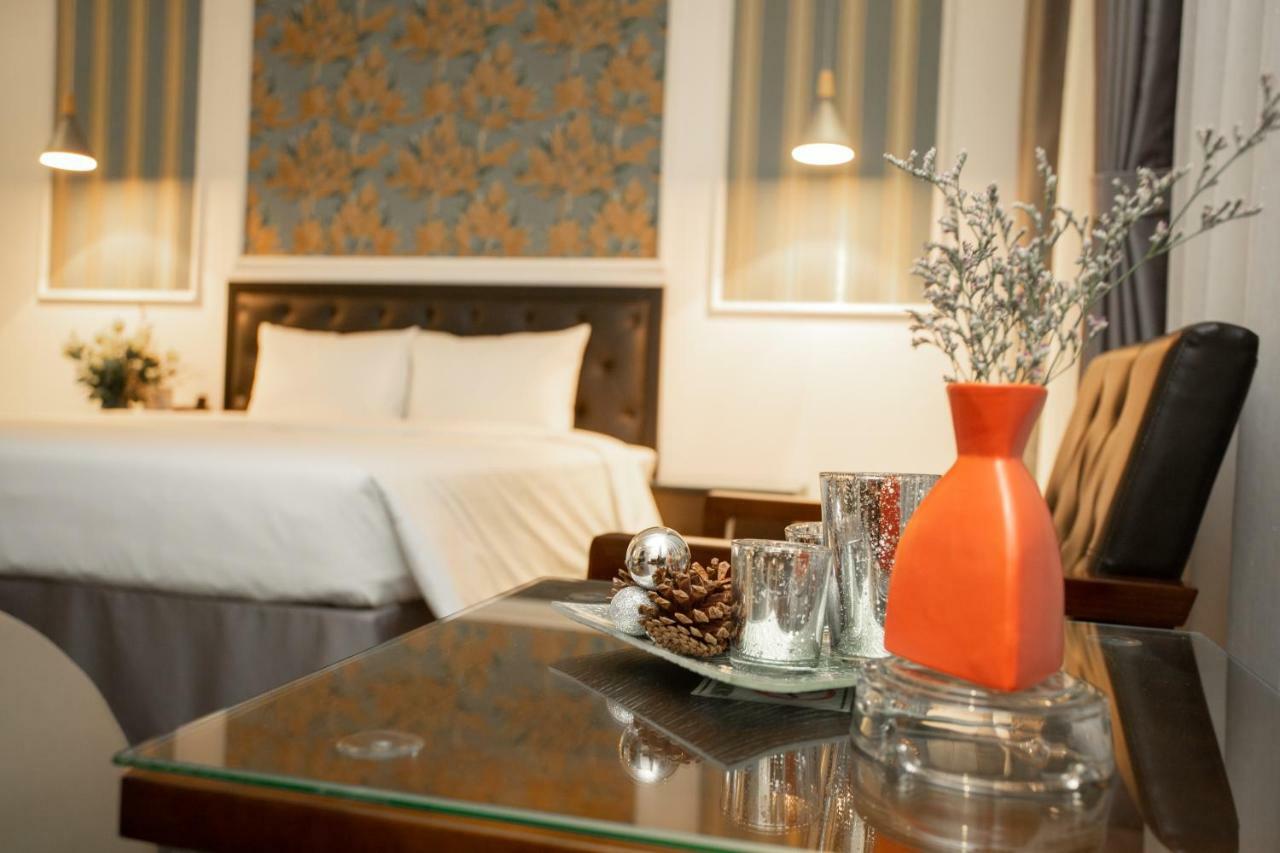 Adeline Hotel ハノイ市 エクステリア 写真